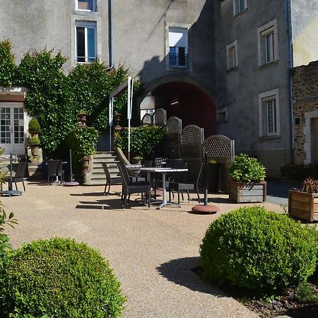 Logis Le Bretagne Hotel Sillé-le-Guillaume Exterior photo