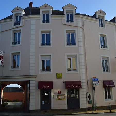 Logis Le Bretagne Hotel Sillé-le-Guillaume Exterior photo